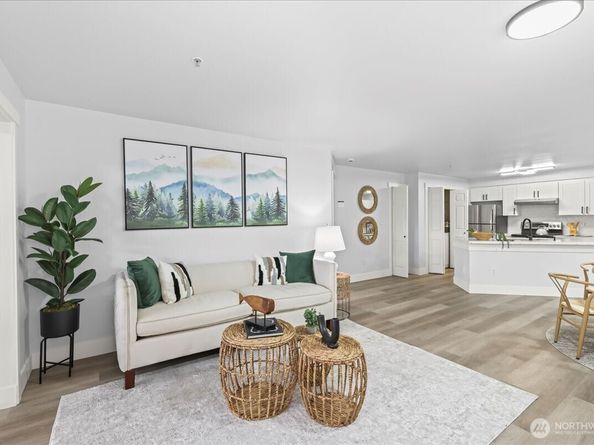 7711 NE 175th Street C106, Kenmore WA 98028