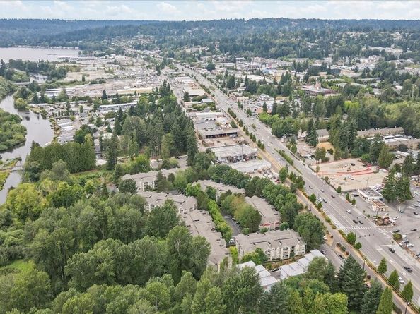 7711 NE 175th Street C106, Kenmore WA 98028