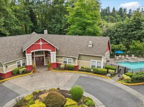7711 NE 175th Street C106, Kenmore WA 98028