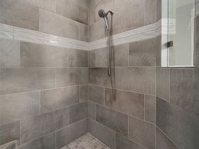 13039 56th Avenue, Tukwila WA 98178
