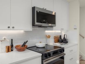 9219 D 14th Avenue NW, Seattle WA 98117
