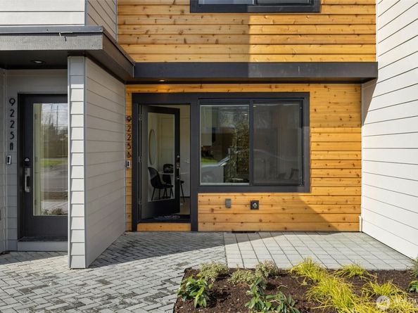 9219 D 14th Avenue NW, Seattle WA 98117
