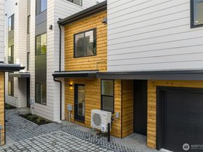 9219 D 14th Avenue NW, Seattle WA 98117