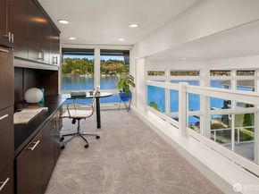 2452 W Lake Sammamish Parkway NE, Redmond WA 98052