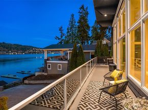 2452 W Lake Sammamish Parkway NE, Redmond WA 98052