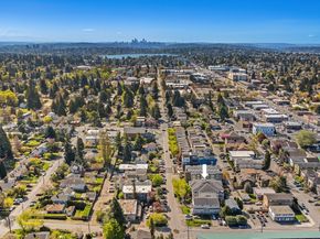 10549 Stone Avenue N 301, Seattle WA 98133