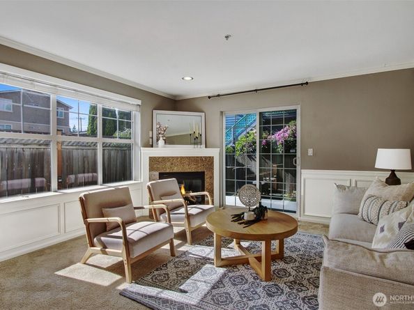 10549 Stone Avenue N 103, Seattle WA 98133