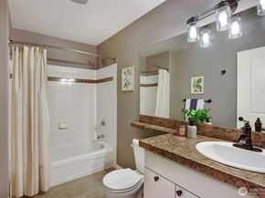10549 Stone Avenue N 103, Seattle WA 98133