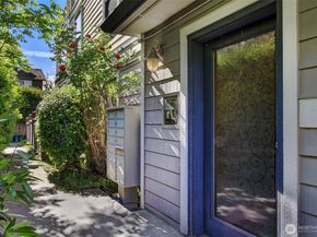 10549 Stone Avenue N 103, Seattle WA 98133