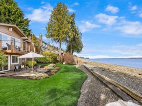 4452 Rockaway Beach Road NE, Bainbridge Island WA 98110