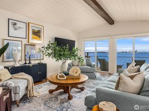 4452 Rockaway Beach Road NE, Bainbridge Island WA 98110