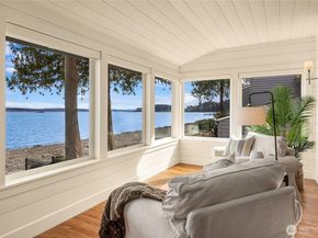 4452 Rockaway Beach Road NE, Bainbridge Island WA 98110