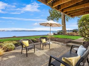 4452 Rockaway Beach Road NE, Bainbridge Island WA 98110