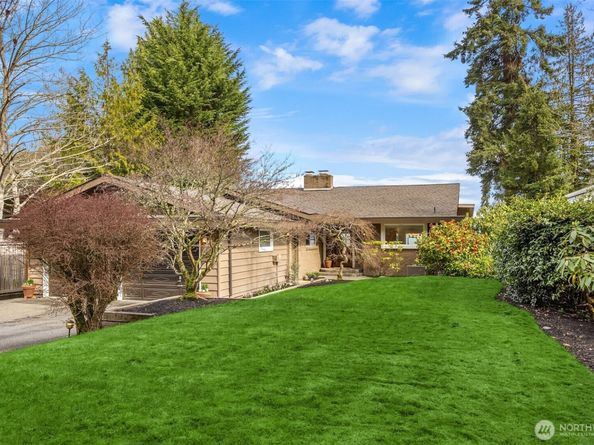 4452 Rockaway Beach Road NE, Bainbridge Island WA 98110