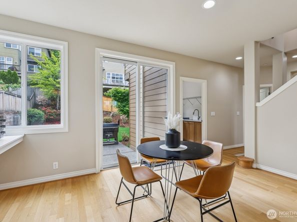 721 Lingering Pine Drive NW, Issaquah WA 98027