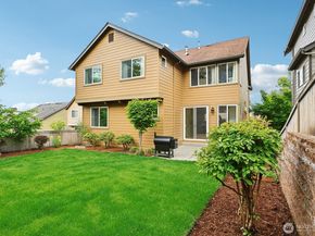 721 Lingering Pine Drive NW, Issaquah WA 98027