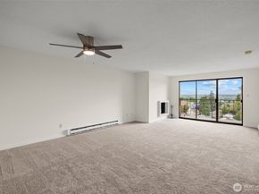 3425 Colby Avenue 502, Everett WA 98201
