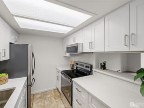 3425 Colby Avenue 502, Everett WA 98201
