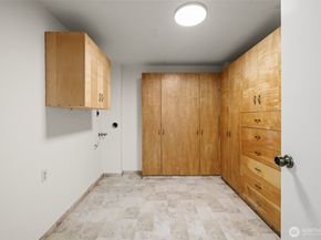 3425 Colby Avenue 502, Everett WA 98201