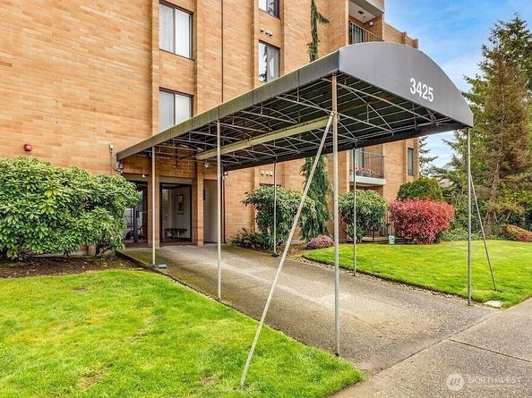 3425 Colby Avenue 502, Everett WA 98201