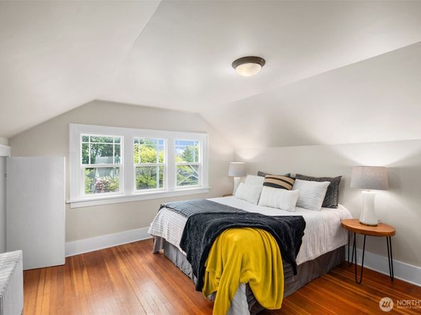 511 23rd Avenue E, Seattle WA 98112