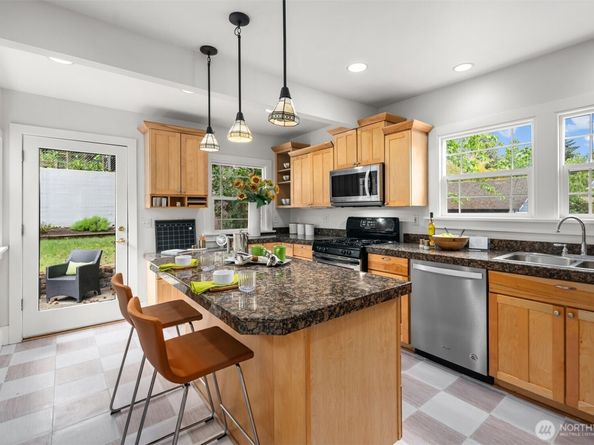 511 23rd Avenue E, Seattle WA 98112