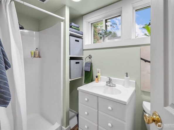 511 23rd Avenue E, Seattle WA 98112