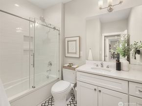 3815 NE 89th Street, Seattle WA 98115