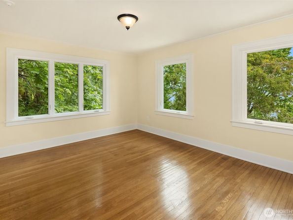 412 36th Avenue, Seattle WA 98122