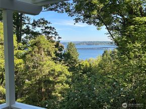 412 36th Avenue, Seattle WA 98122