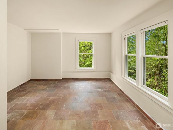 412 36th Avenue, Seattle WA 98122