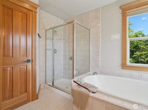 23623 20th Avenue W, Bothell WA 98021