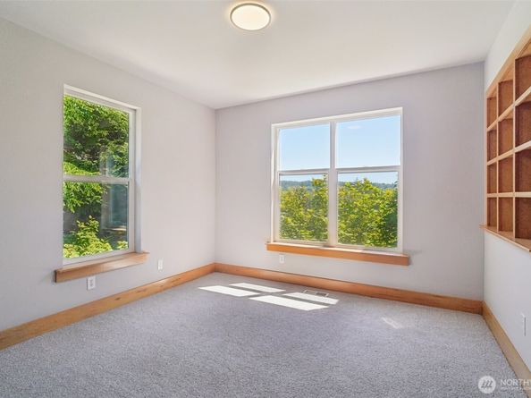 23623 20th Avenue W, Bothell WA 98021