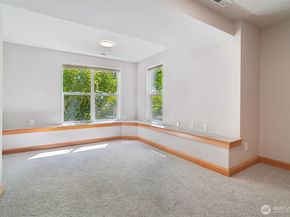 23623 20th Avenue W, Bothell WA 98021