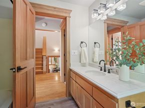23623 20th Avenue W, Bothell WA 98021