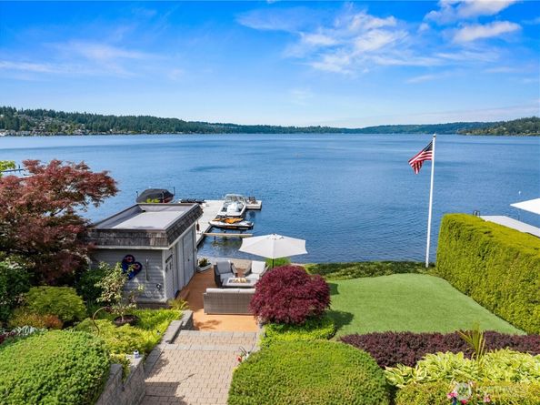 17834 SE 40th Place, Bellevue WA 98008