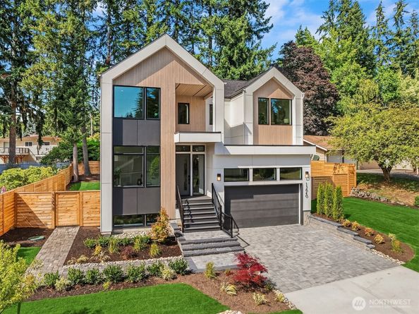 15640 NE 1st Place, Bellevue WA 98008