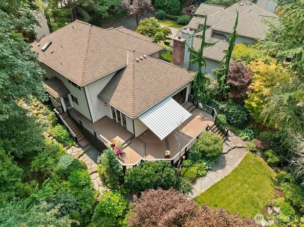 16690 SE 50th Place, Bellevue WA 98006
