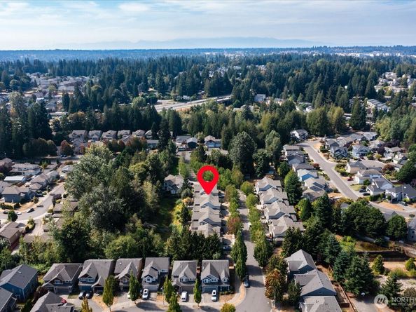 308 196th Place SW 102, Lynnwood WA 98036