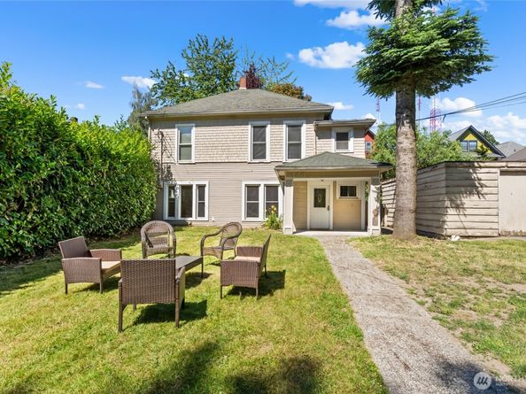 1443 22nd Avenue, Seattle WA 98122
