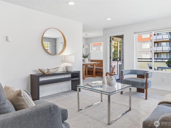 7001 Sand Point Way NE C308, Seattle WA 98115