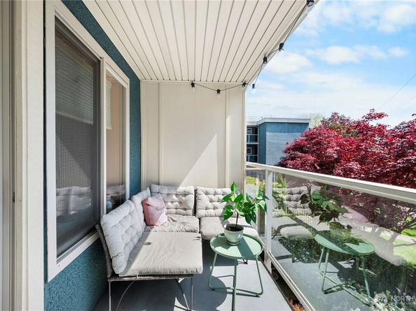 1730 Taylor Avenue N 302, Seattle WA 98109