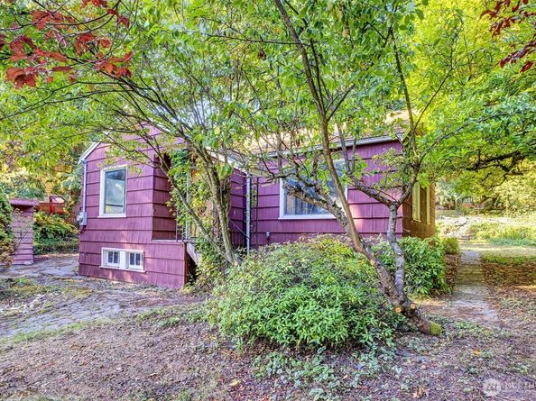 12015 8th Avenue S, Seattle WA 98168