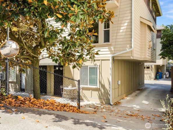 2106 E Terrace Street, Seattle WA 98122