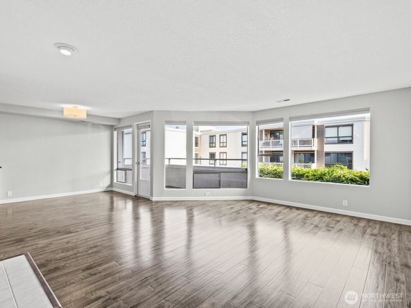 1113 5th Avenue S 207, Edmonds WA 98020