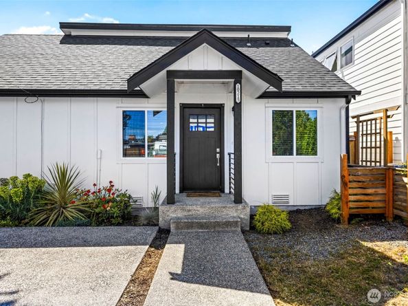 10215 Evanston Avenue N 2, Seattle WA 98133