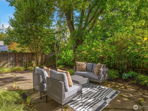 805 33rd Avenue E, Seattle WA 98112