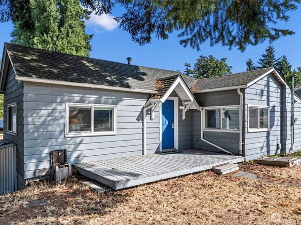 1712 11th Street, Bremerton WA 98337