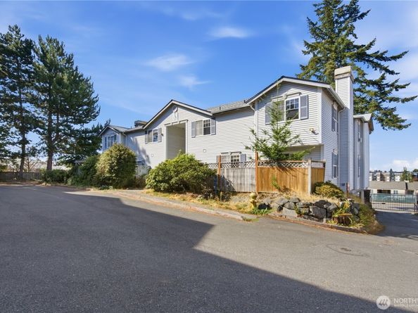 1160 Monroe Avenue NE A2, Renton WA 98056
