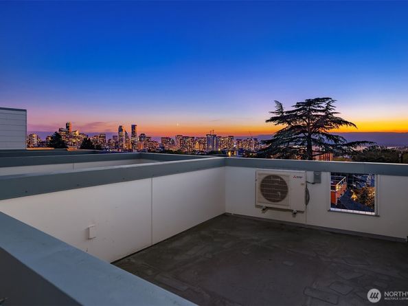 1227 E Roy Street, Seattle WA 98102